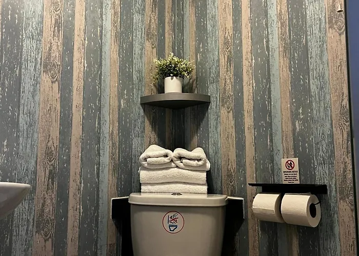 여관 Black Bull 리스